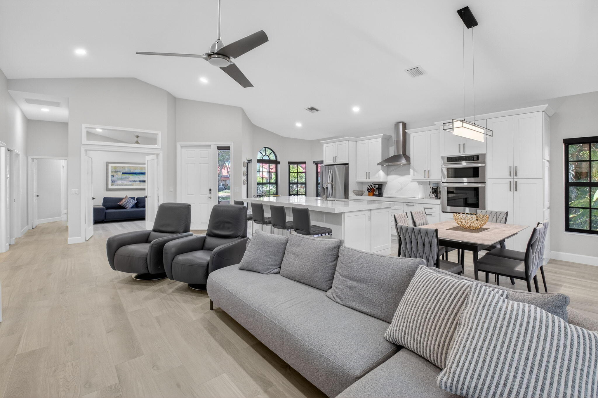 LEXINGTON CLUB 4 - Residential