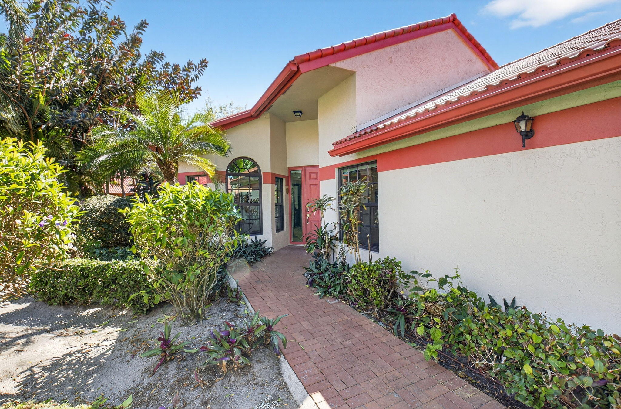 LEXINGTON CLUB 4 - Residential