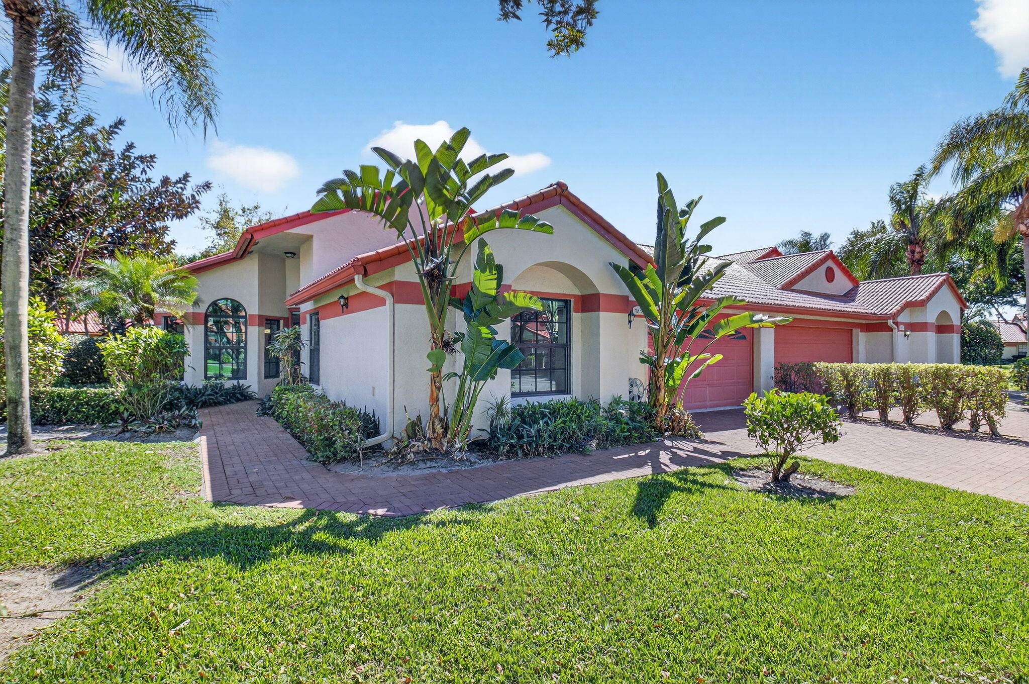 LEXINGTON CLUB 4 - Residential