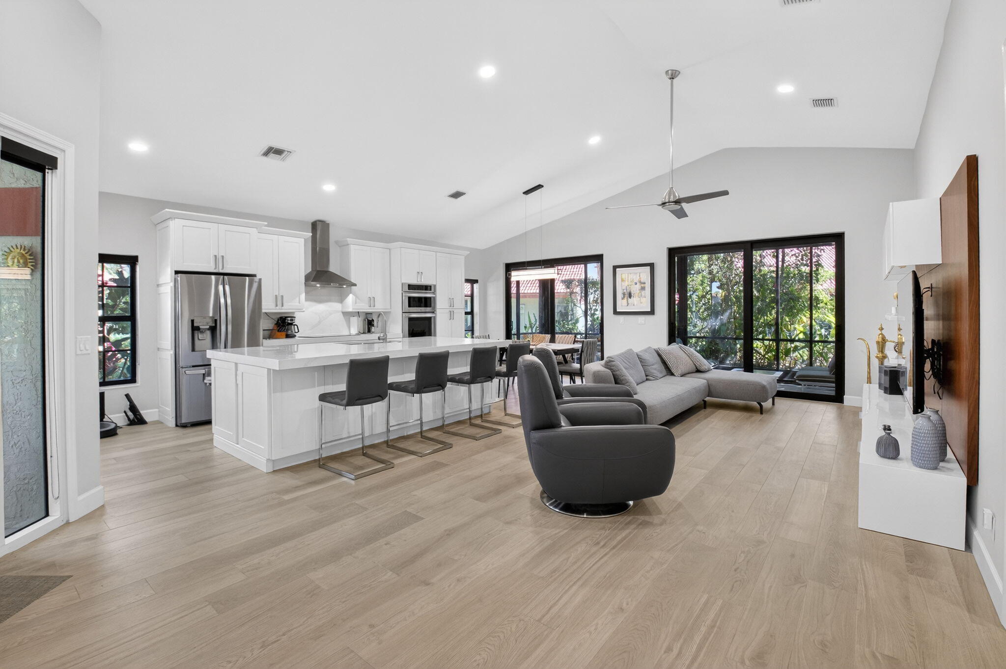 LEXINGTON CLUB 4 - Residential