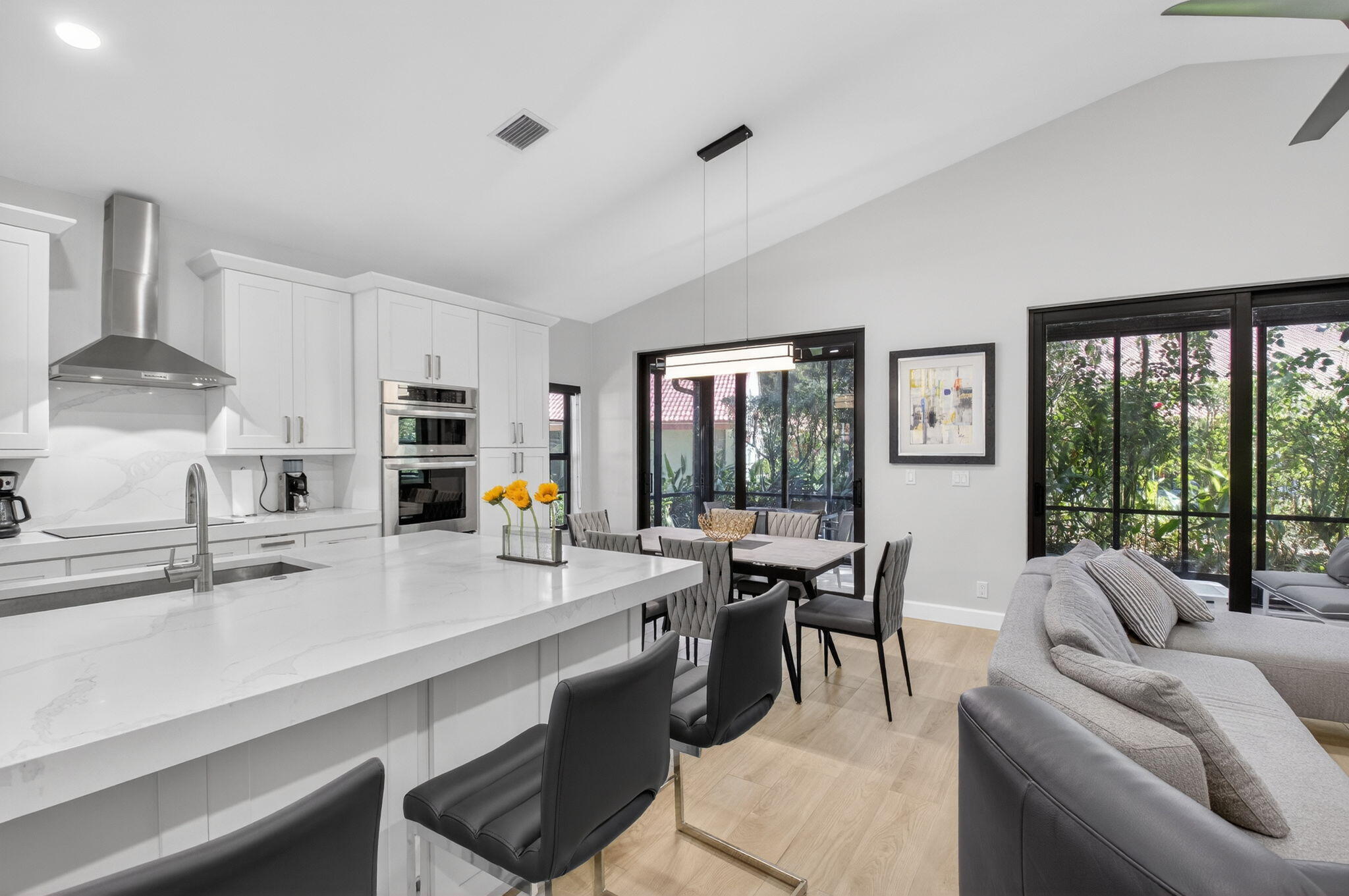 LEXINGTON CLUB 4 - Residential