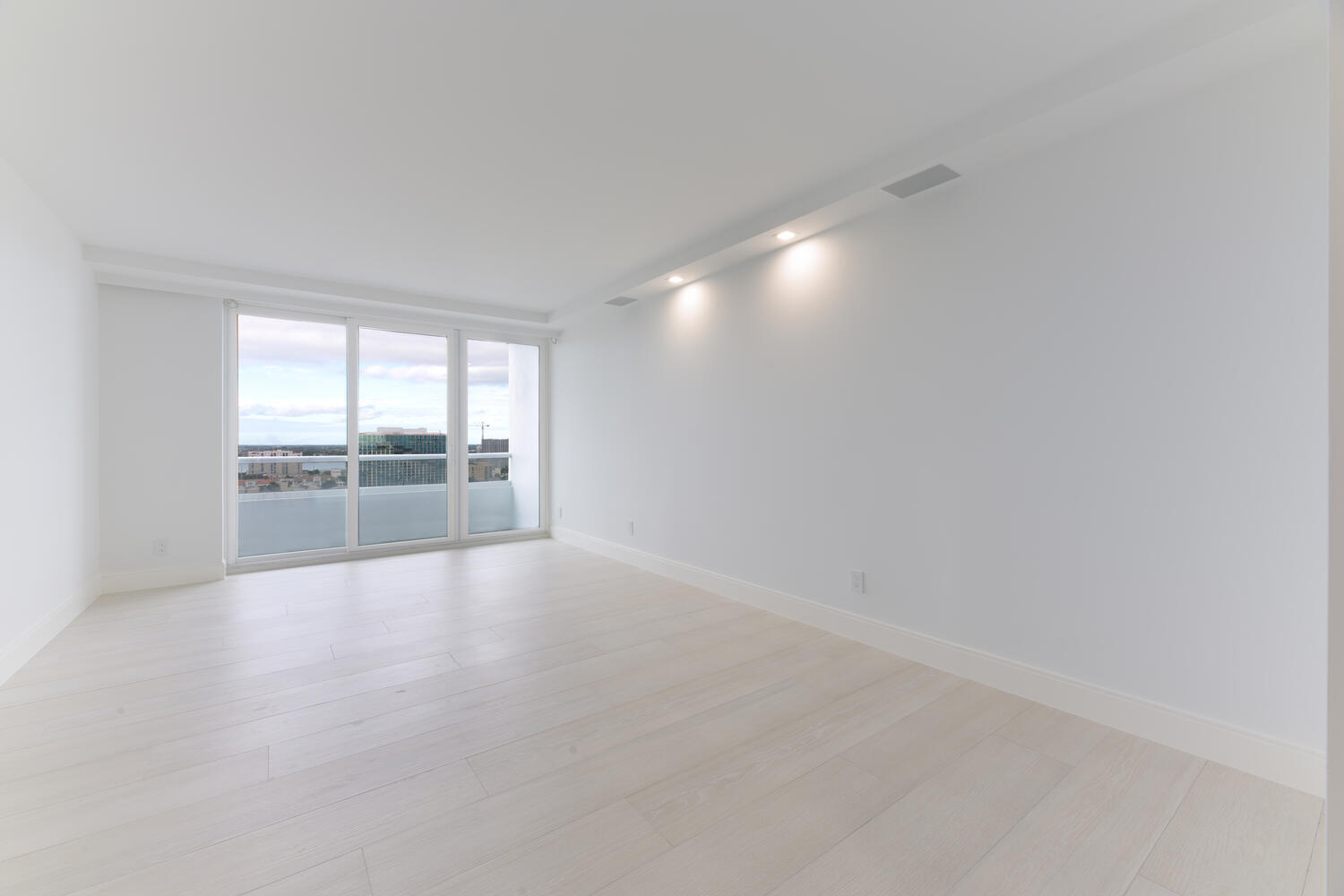 PLAZA OF THE PALM BEACHES CONDO - Residential