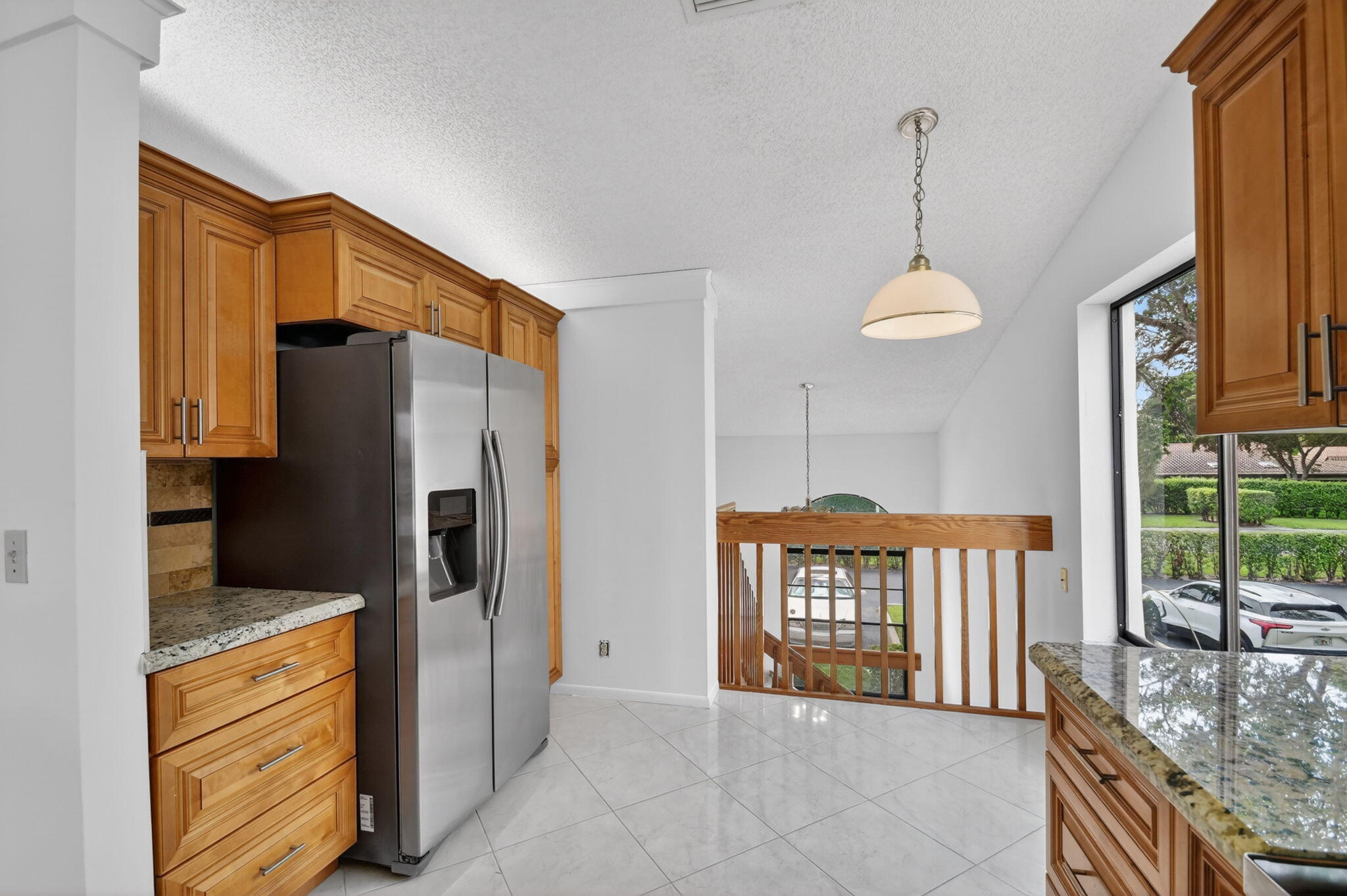 10231 N Circle Lake Drive 201