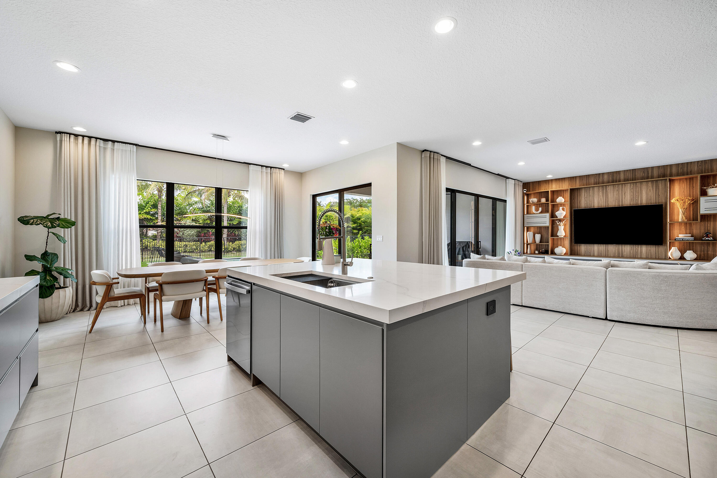BOCA RATON GOLF COURSE PUD - Residential