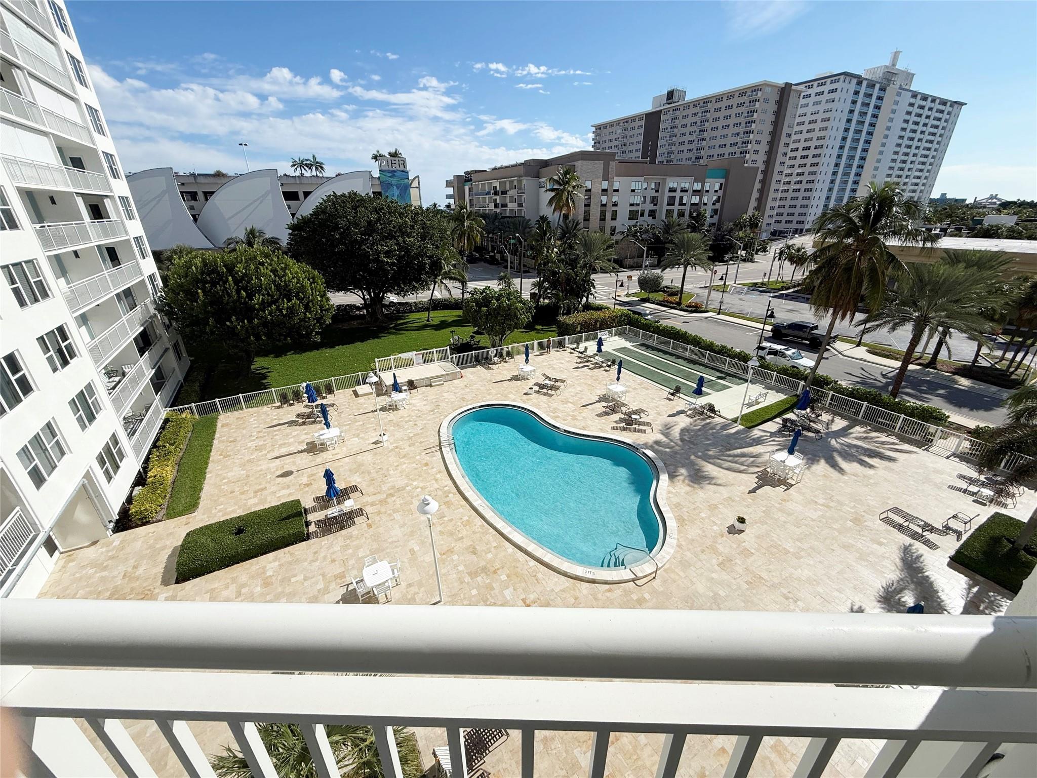 Granada House - Residential