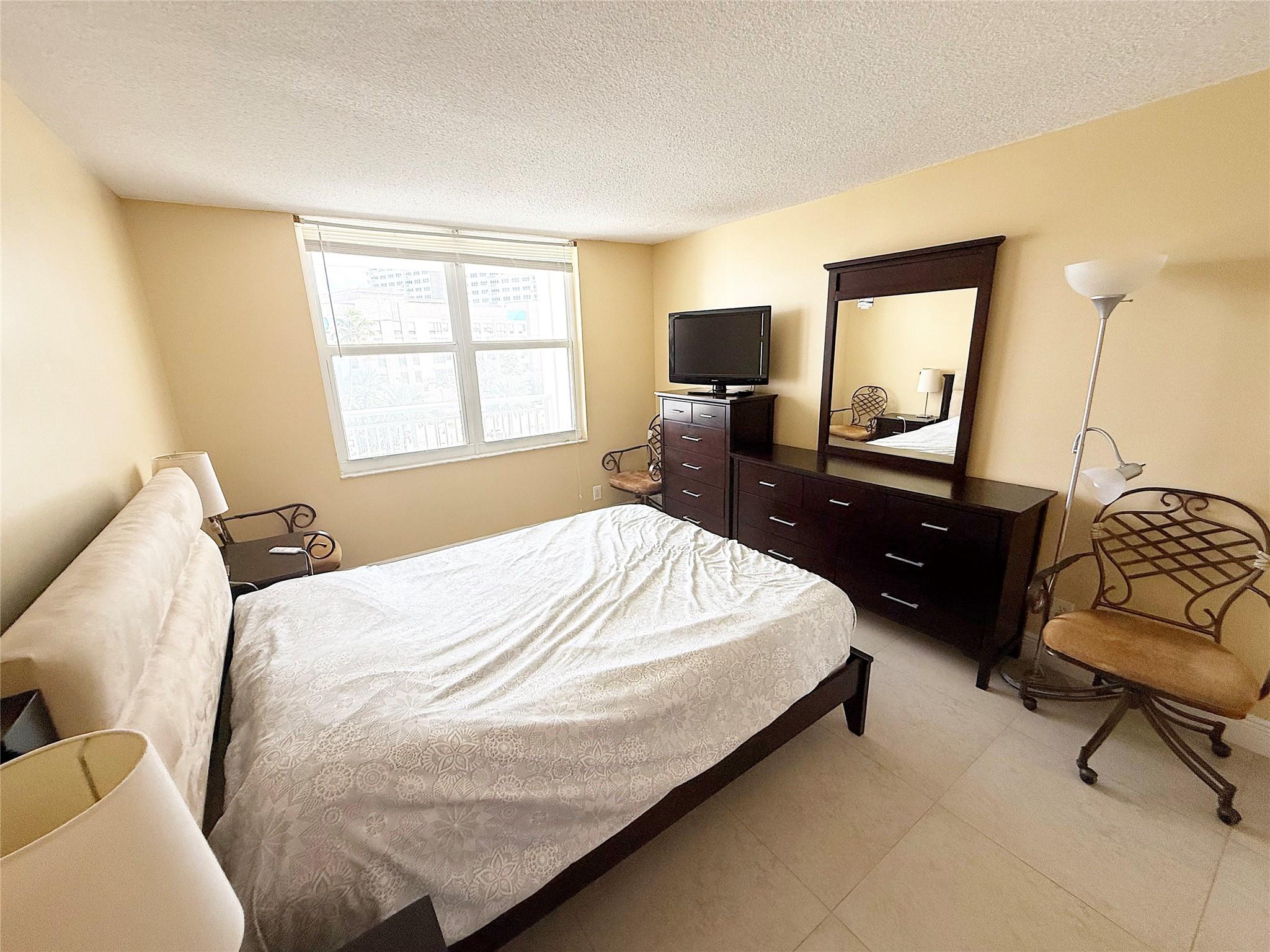 Granada House - Residential