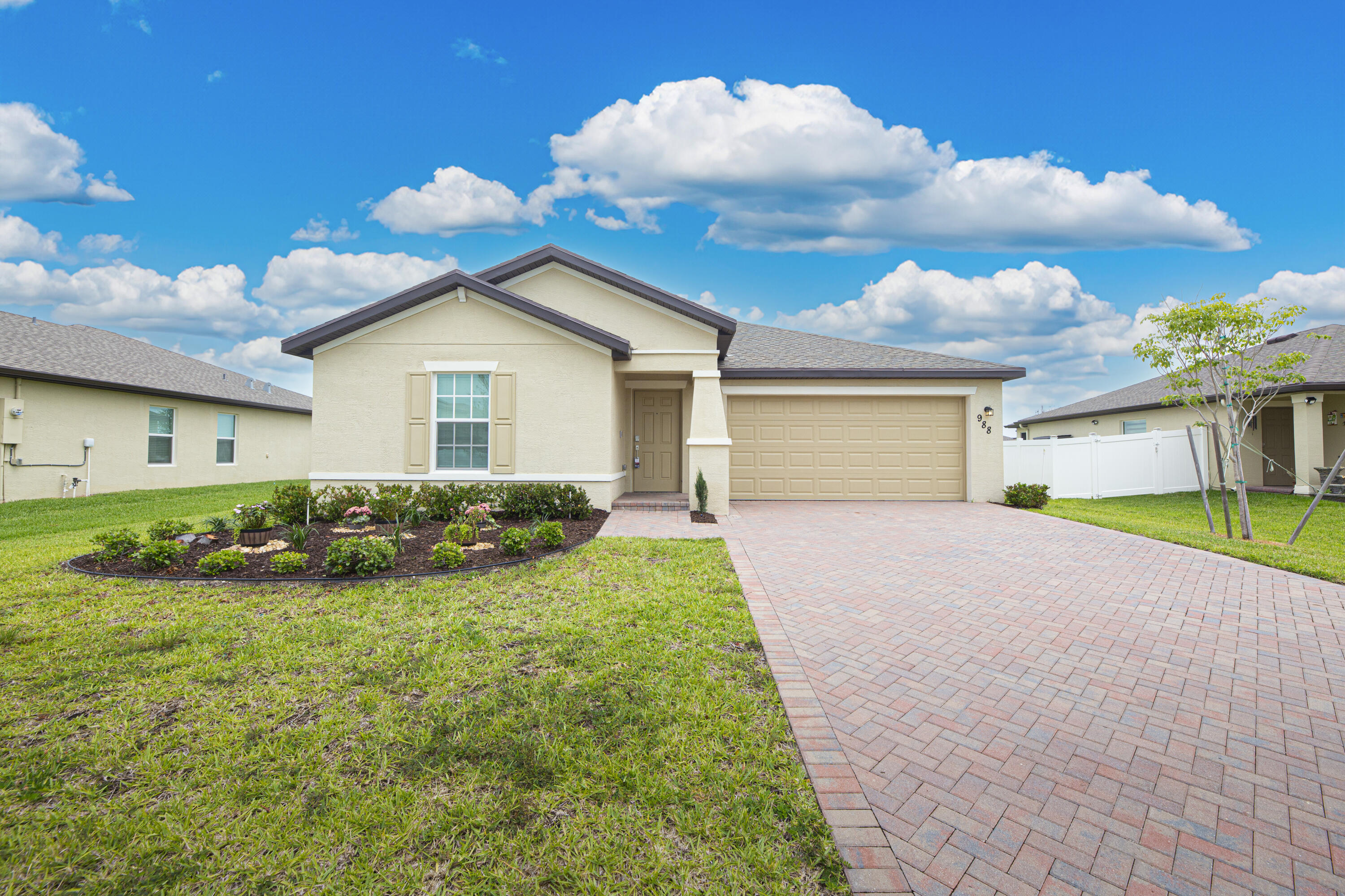 988 Bent Creek Drive