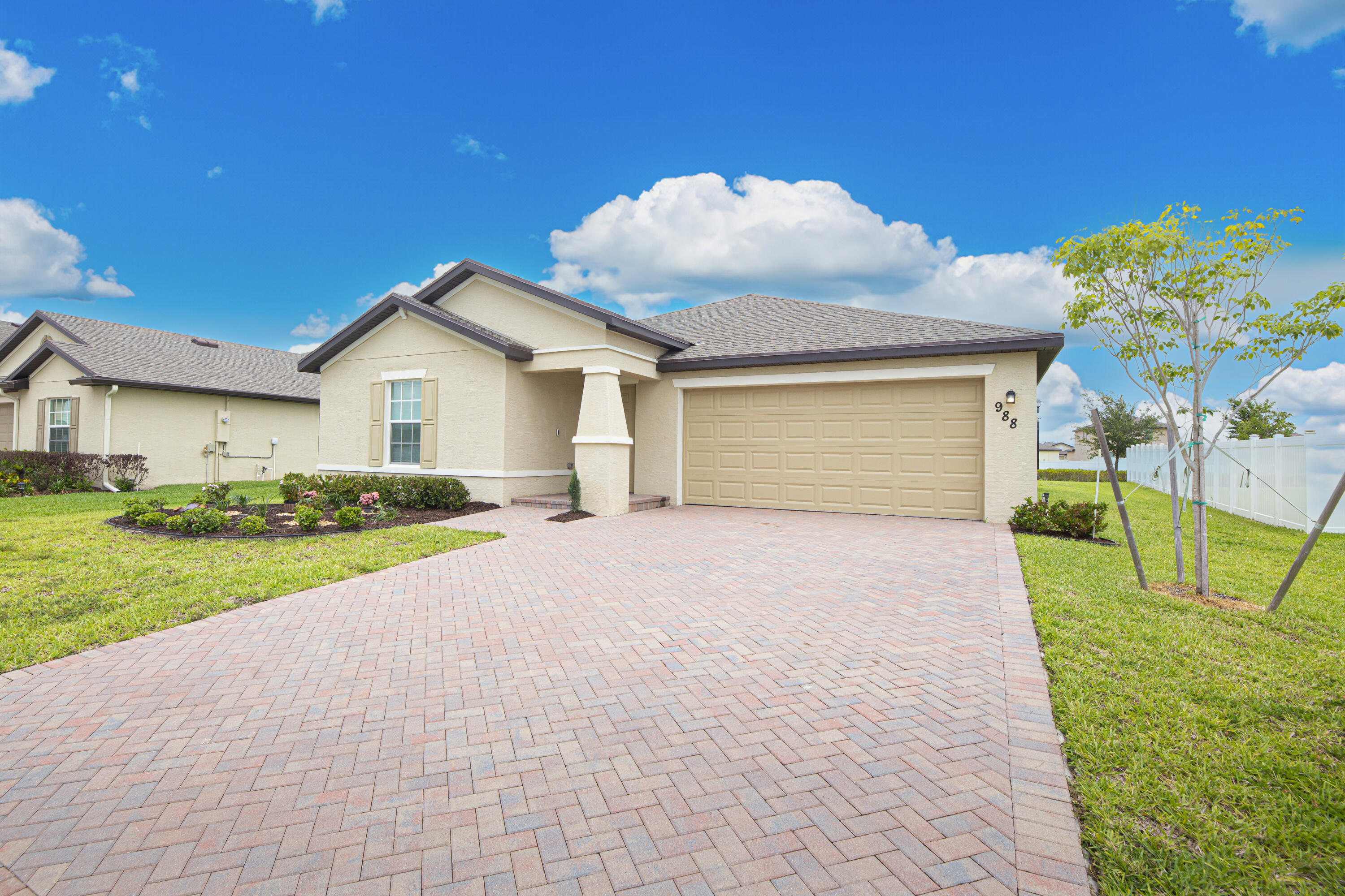 988 Bent Creek Drive