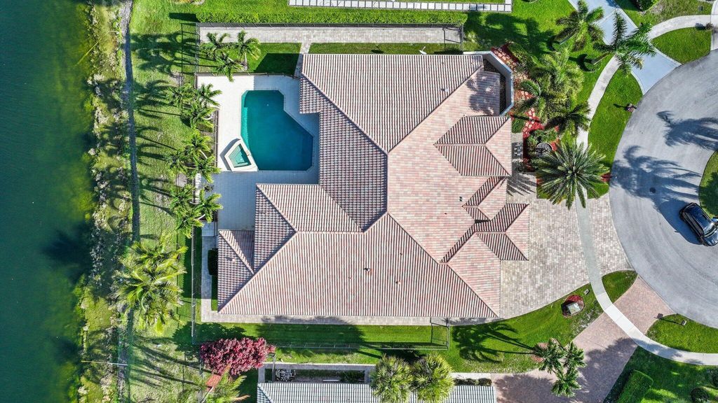 Photo of 1930 SW 8th Street, Boca Raton, FL 33486 (MLS # R11100194)