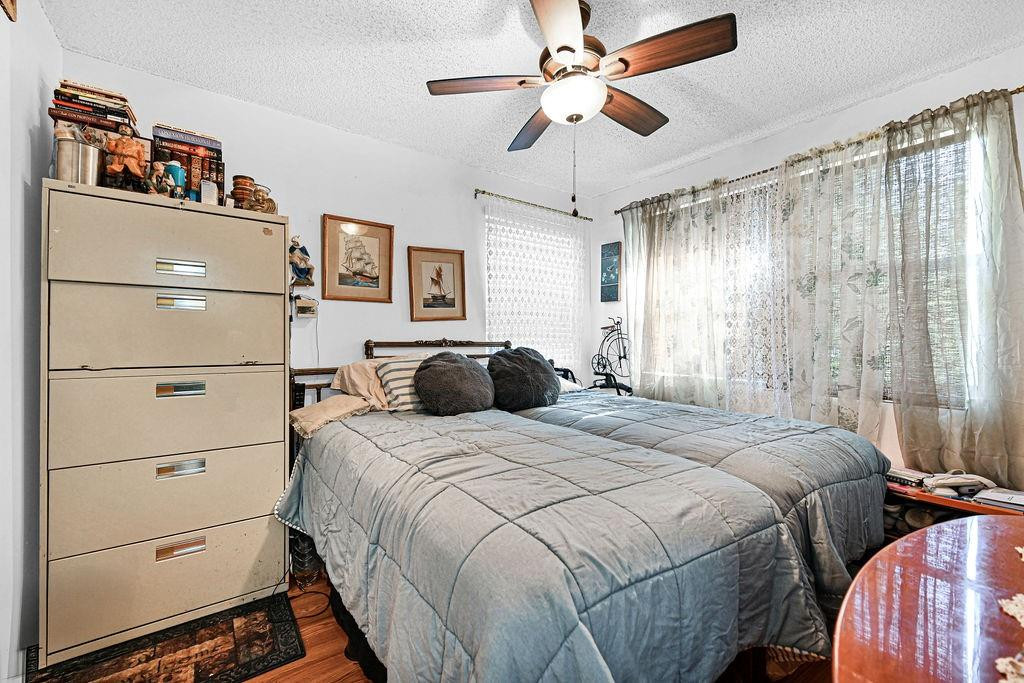 Sunrise Lakes phase 4 inc - Residential