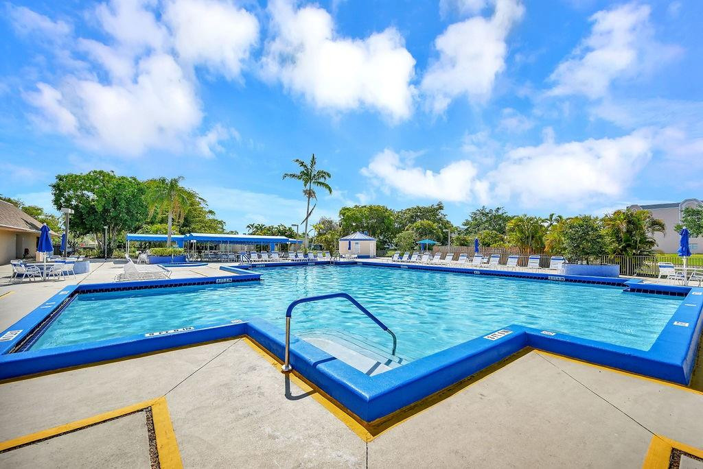 Sunrise Lakes phase 4 inc - Residential