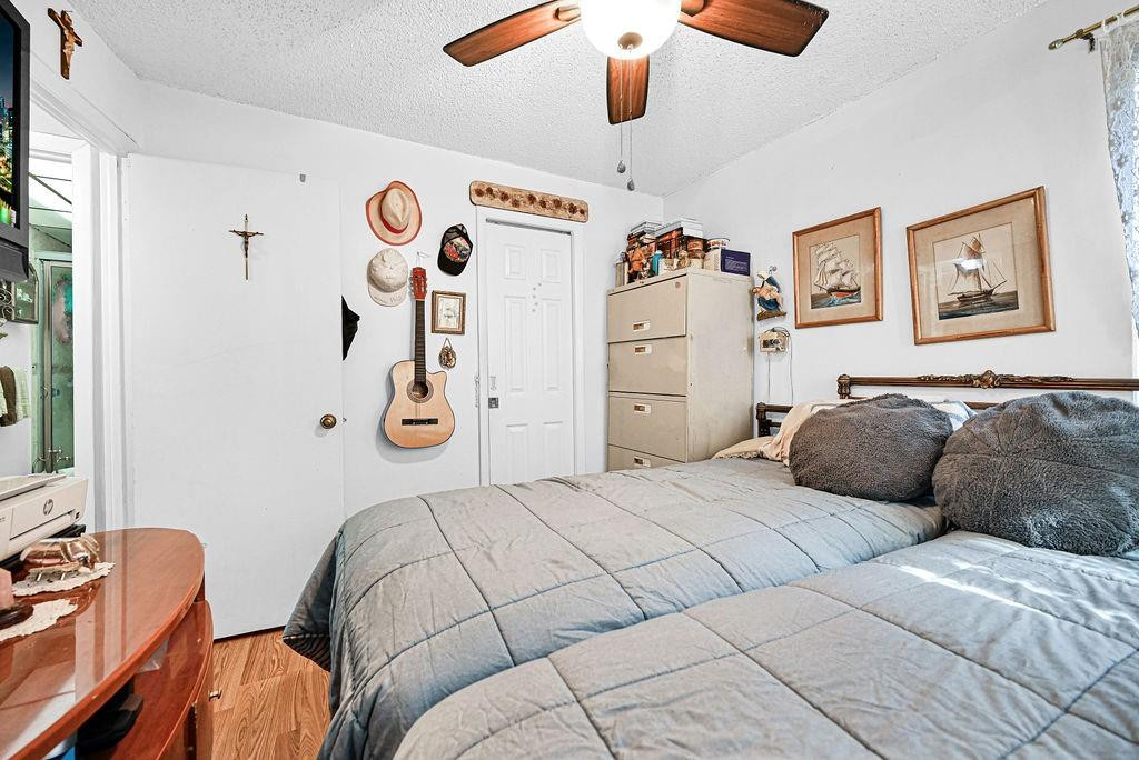 Sunrise Lakes phase 4 inc - Residential