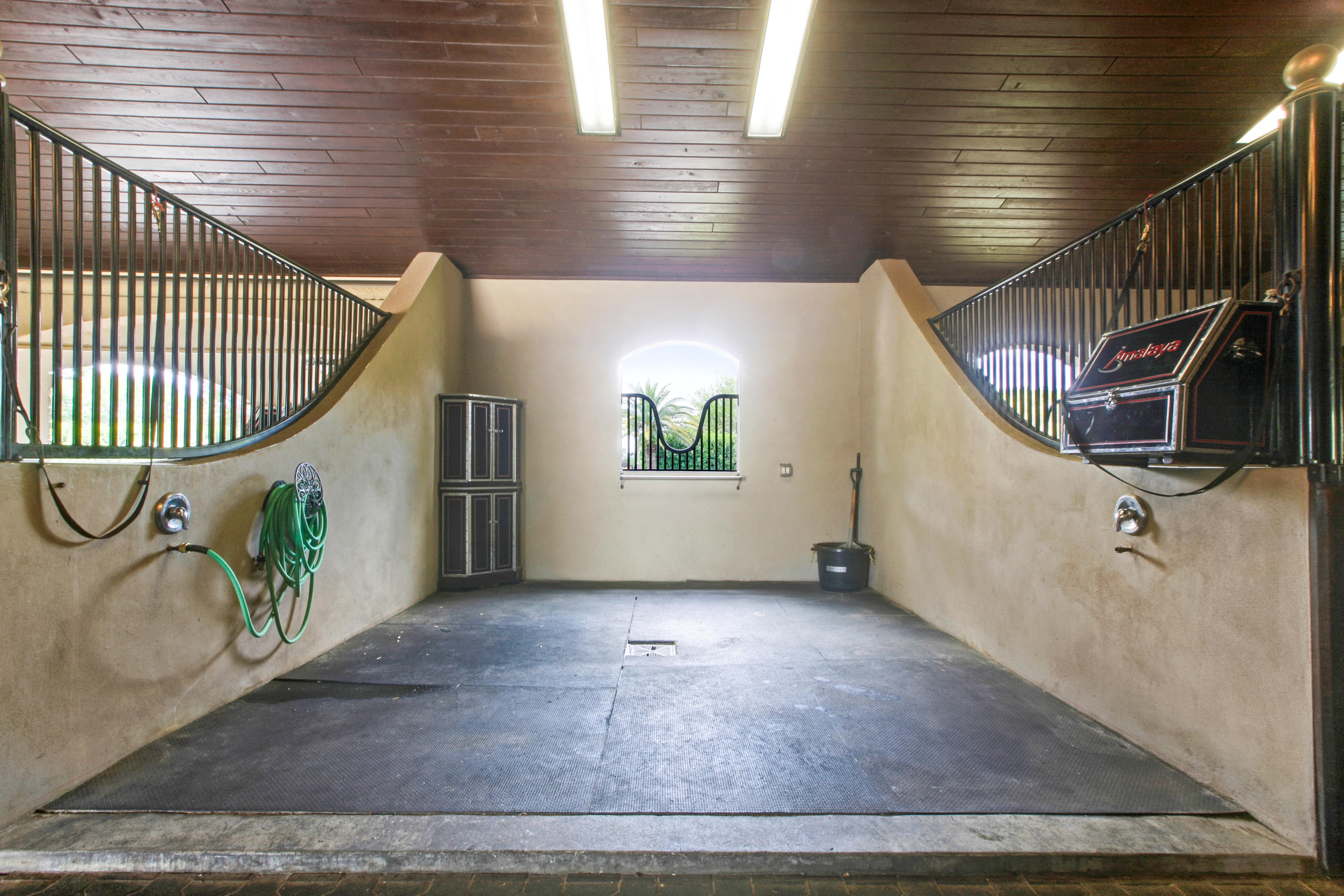 PALM BEACH POINT - Residential