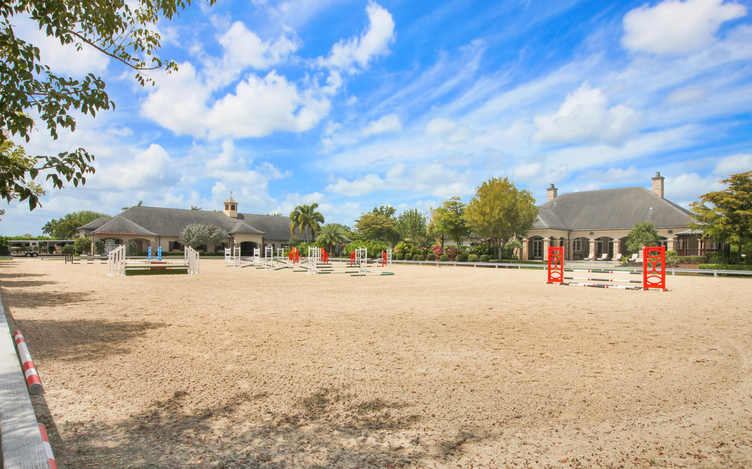 PALM BEACH POINT - Residential