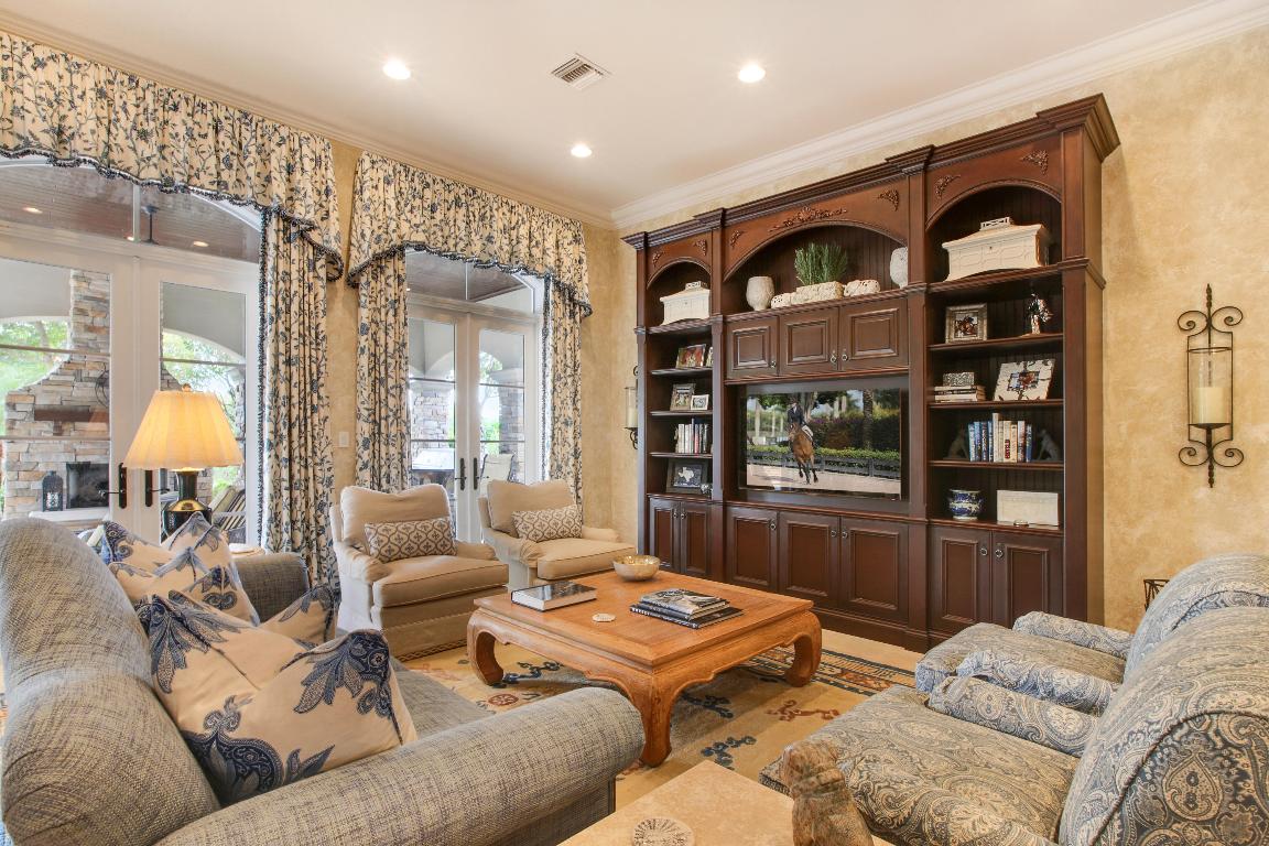 PALM BEACH POINT - Residential