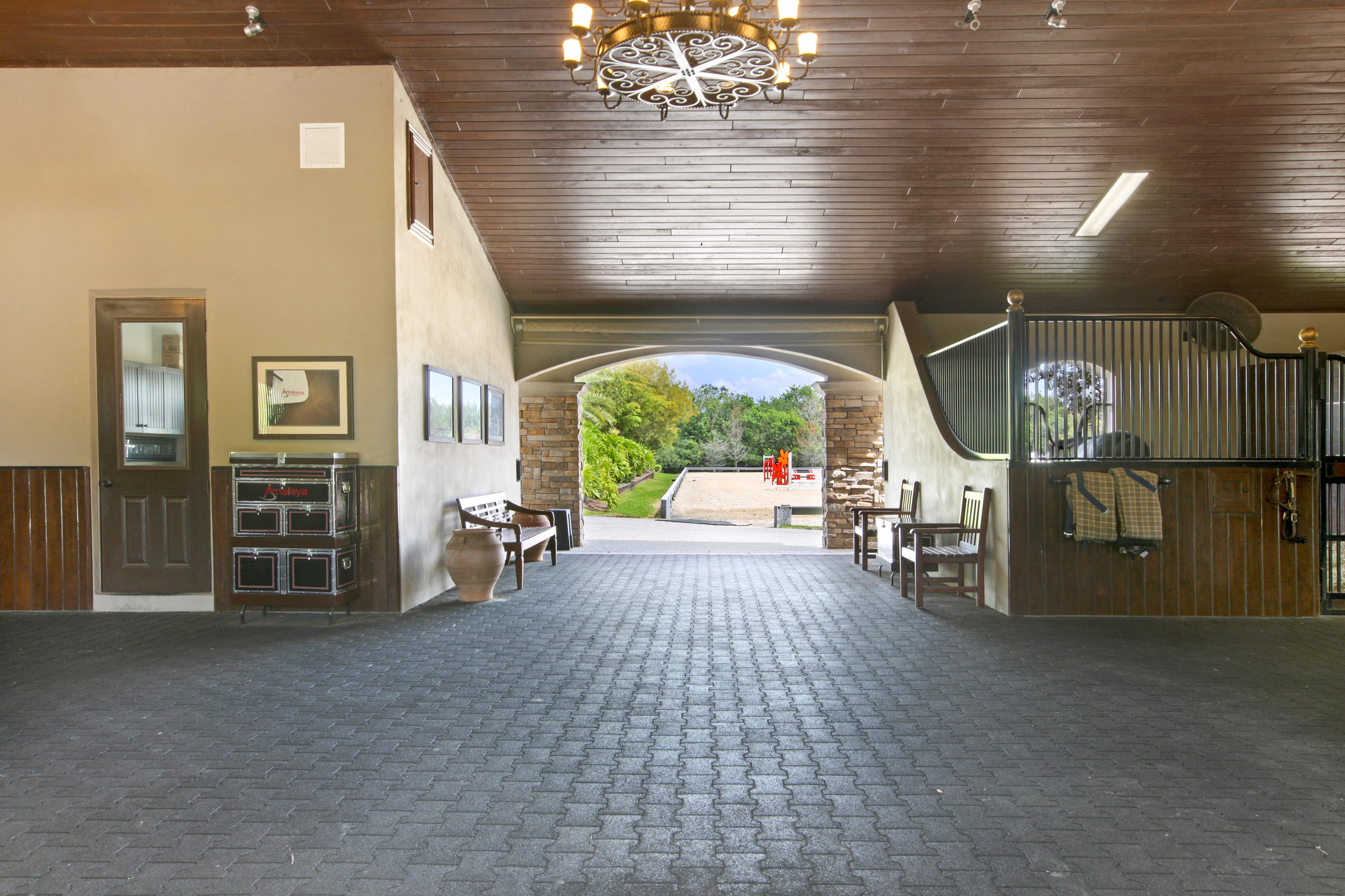 PALM BEACH POINT - Residential