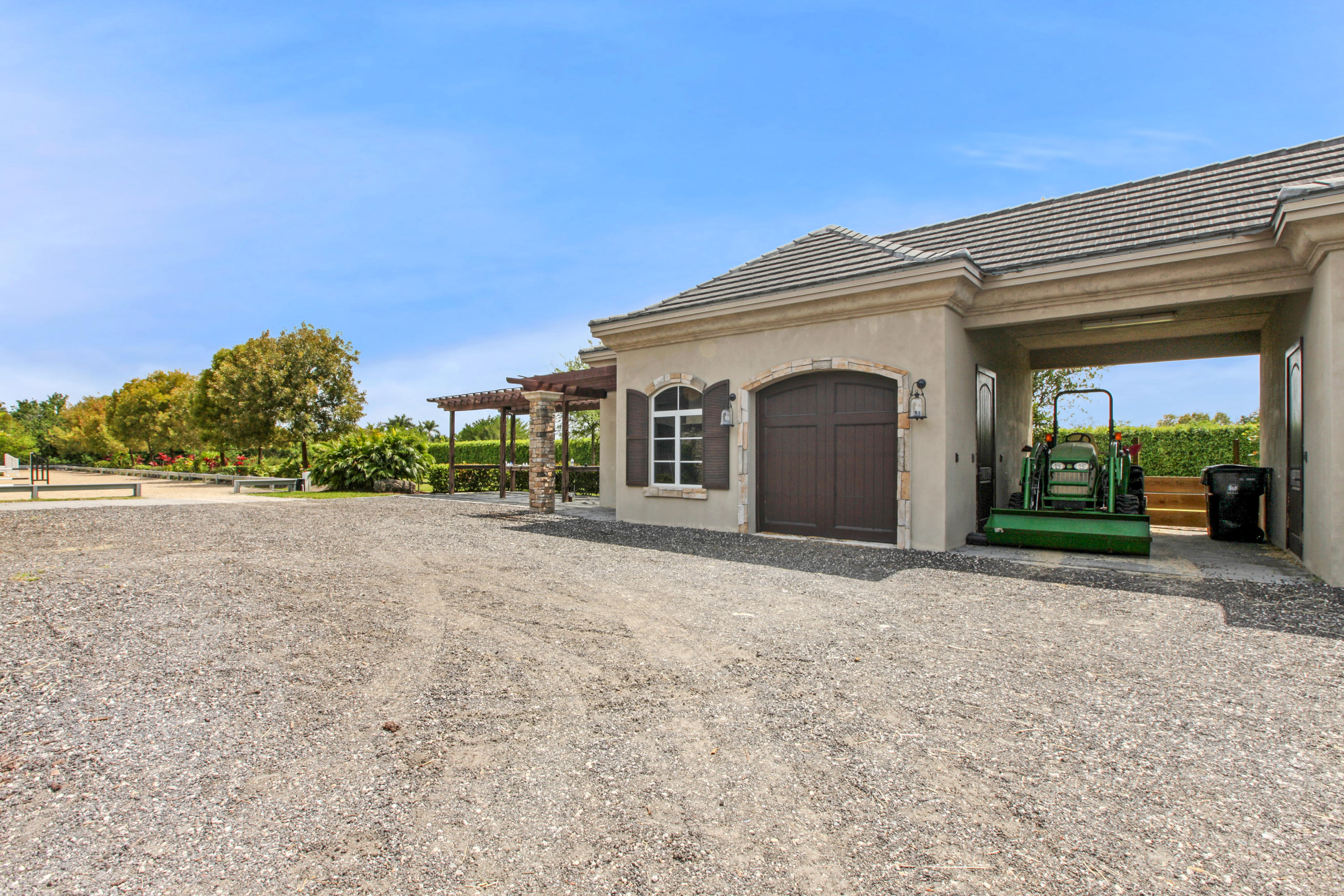 PALM BEACH POINT - Residential