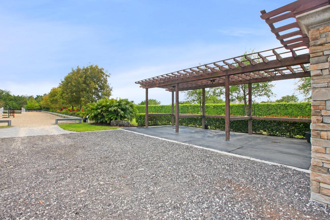 PALM BEACH POINT - Residential