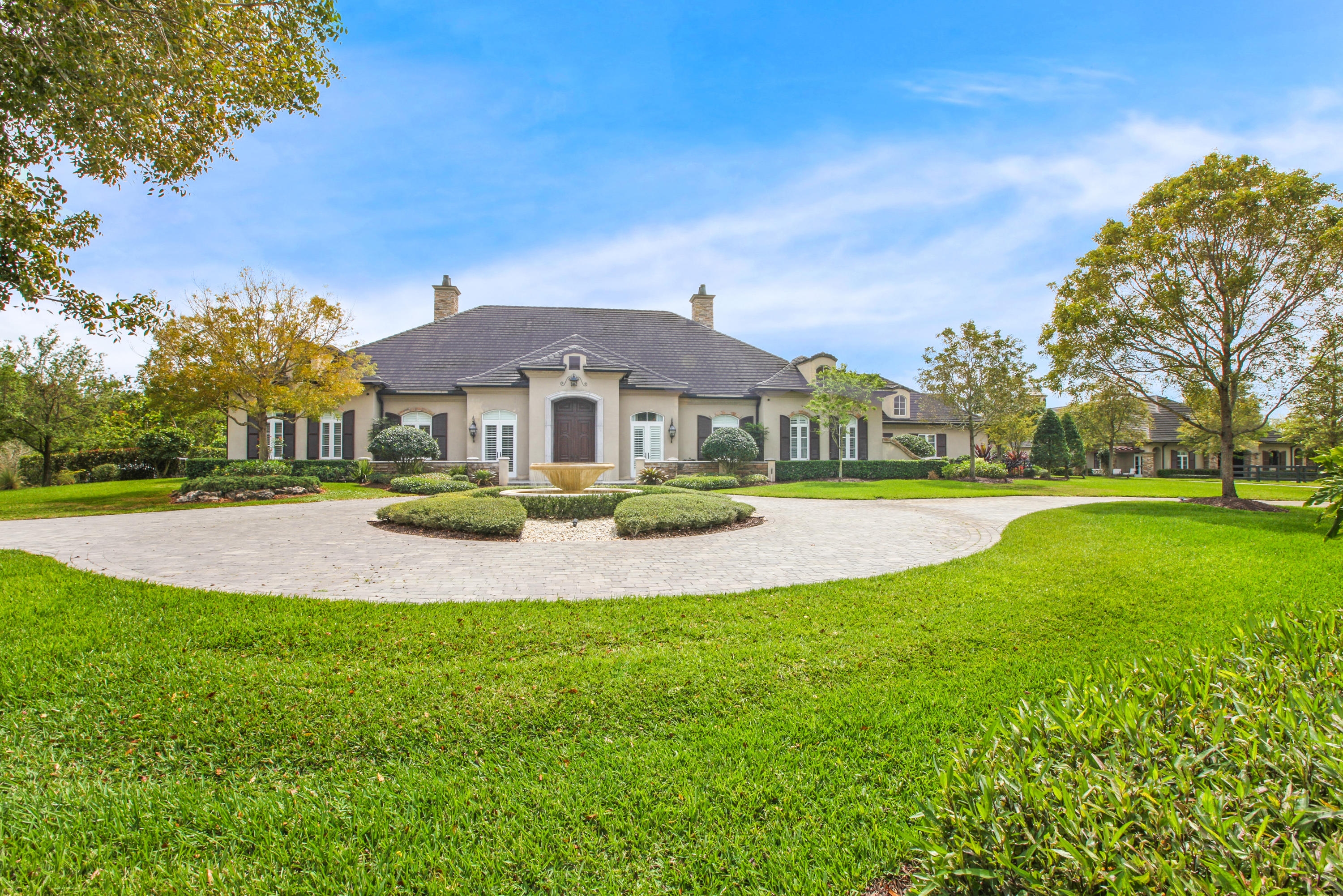 PALM BEACH POINT - Residential