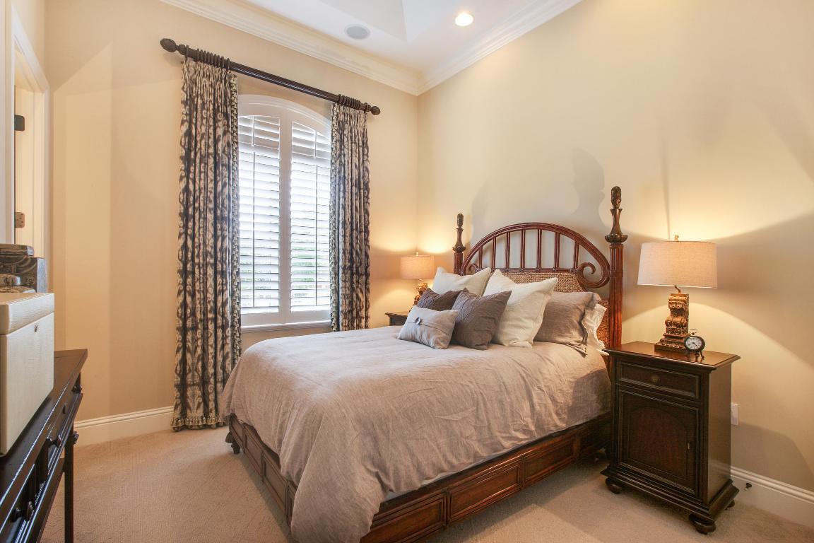 PALM BEACH POINT - Residential