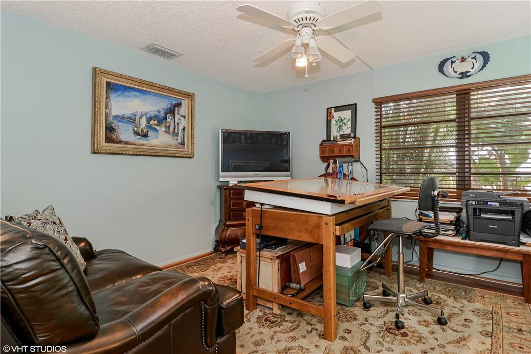 SILVER SHORES - Residential