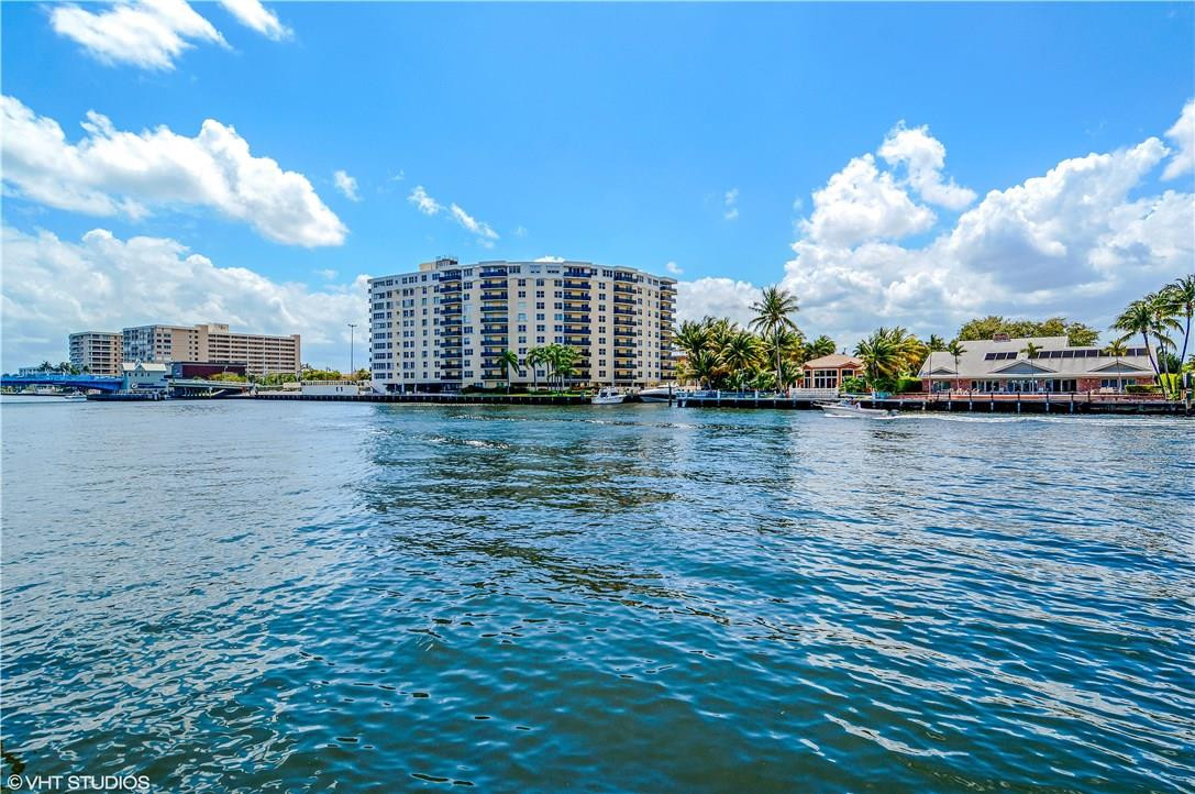 SILVER SHORES - Residential