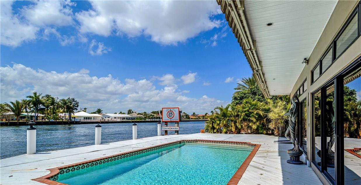 SILVER SHORES - Residential