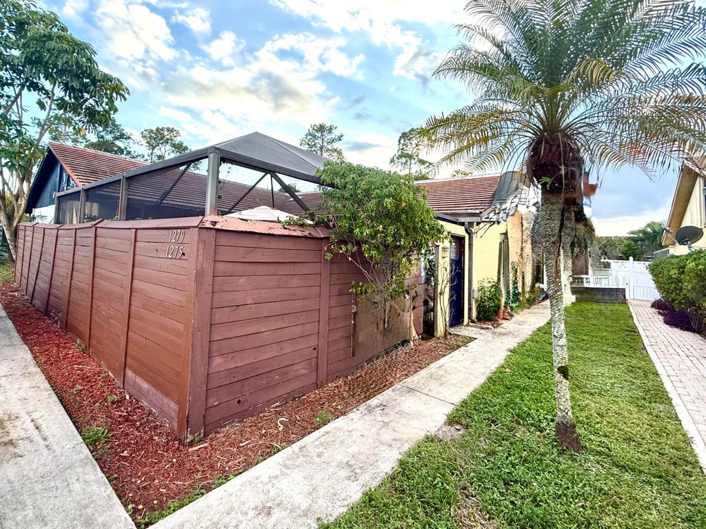 Photo of 1275 Periwinkle Place, Wellington, FL 33414 (MLS # B26079876)