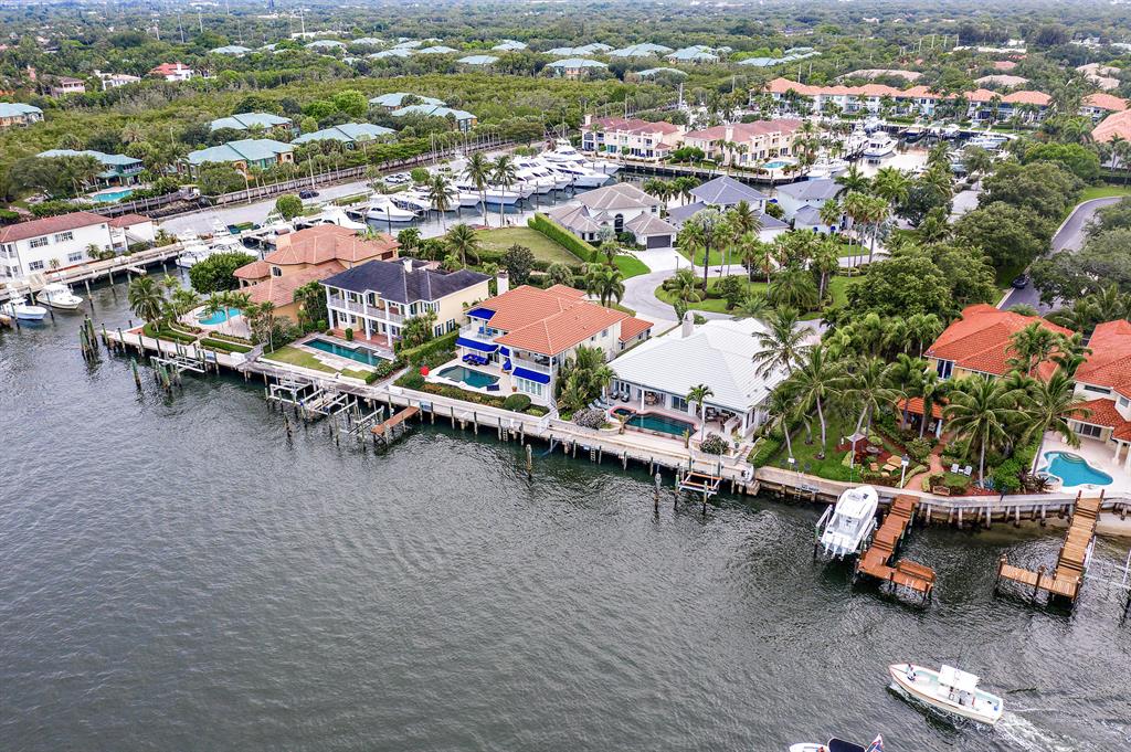 HARBOUR POINT MARINA - Residential