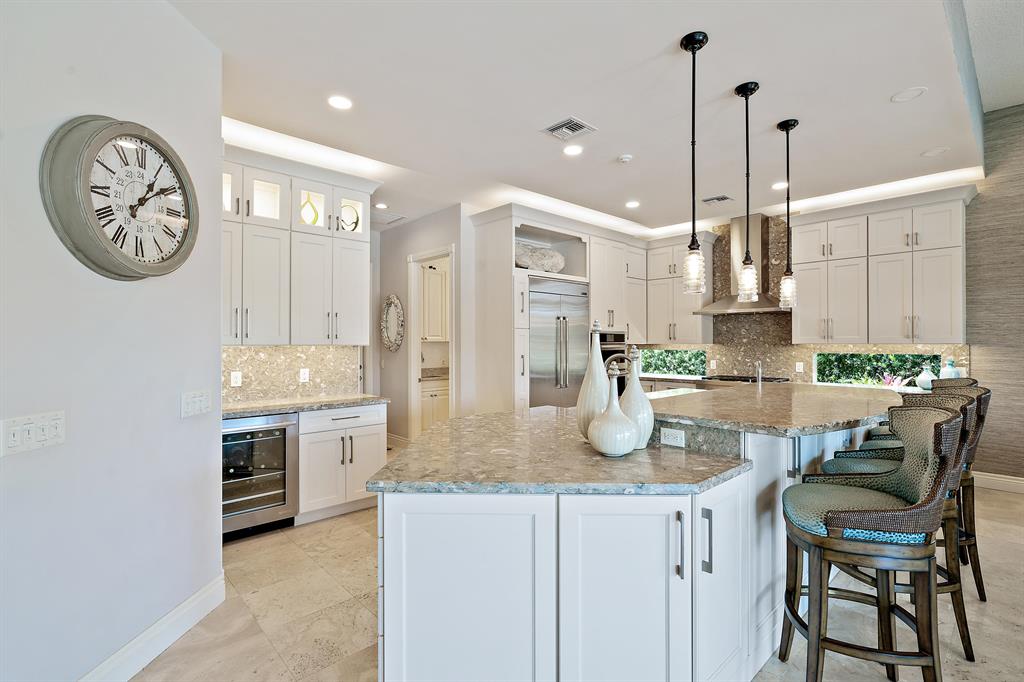 HARBOUR POINT MARINA - Residential