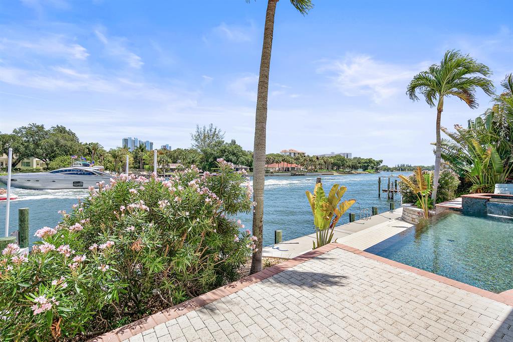 HARBOUR POINT MARINA - Residential