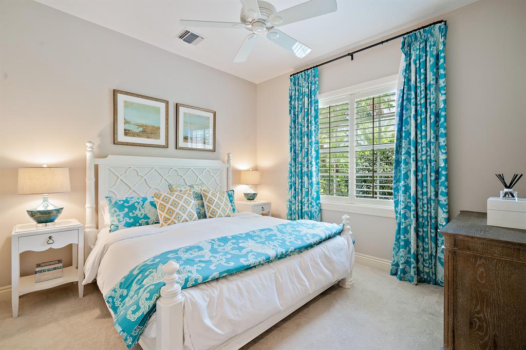 HARBOUR POINT MARINA - Residential