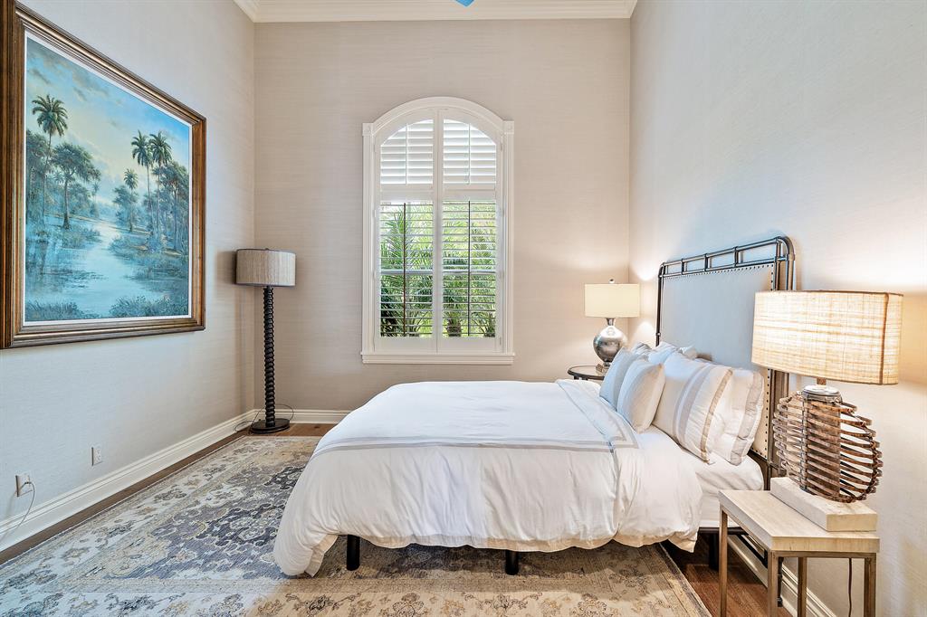 HARBOUR POINT MARINA - Residential