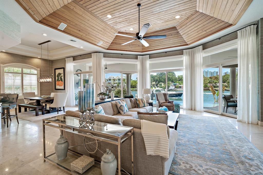 HARBOUR POINT MARINA - Residential