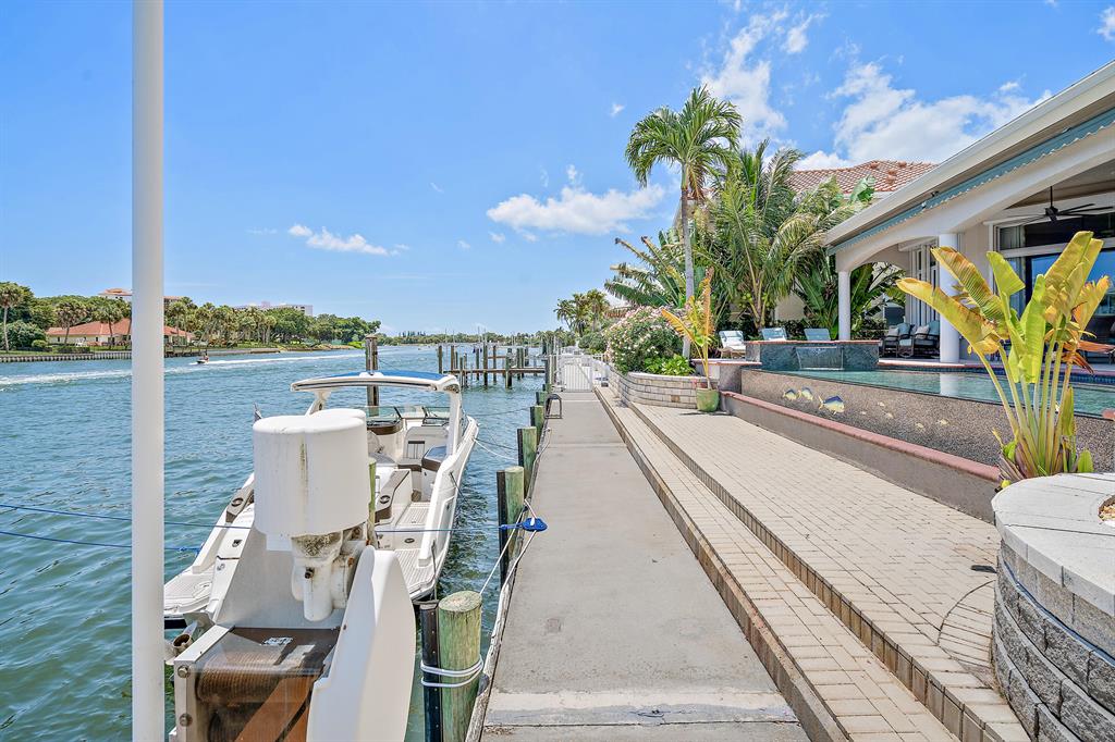 HARBOUR POINT MARINA - Residential