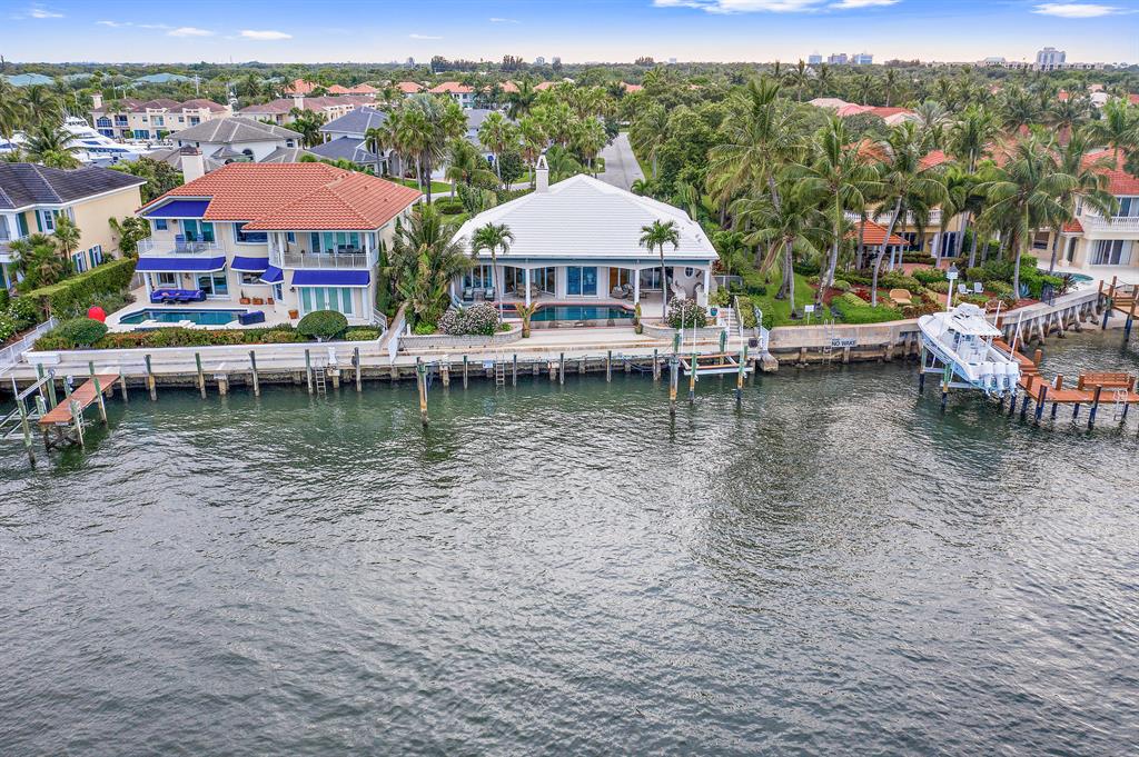 HARBOUR POINT MARINA - Residential