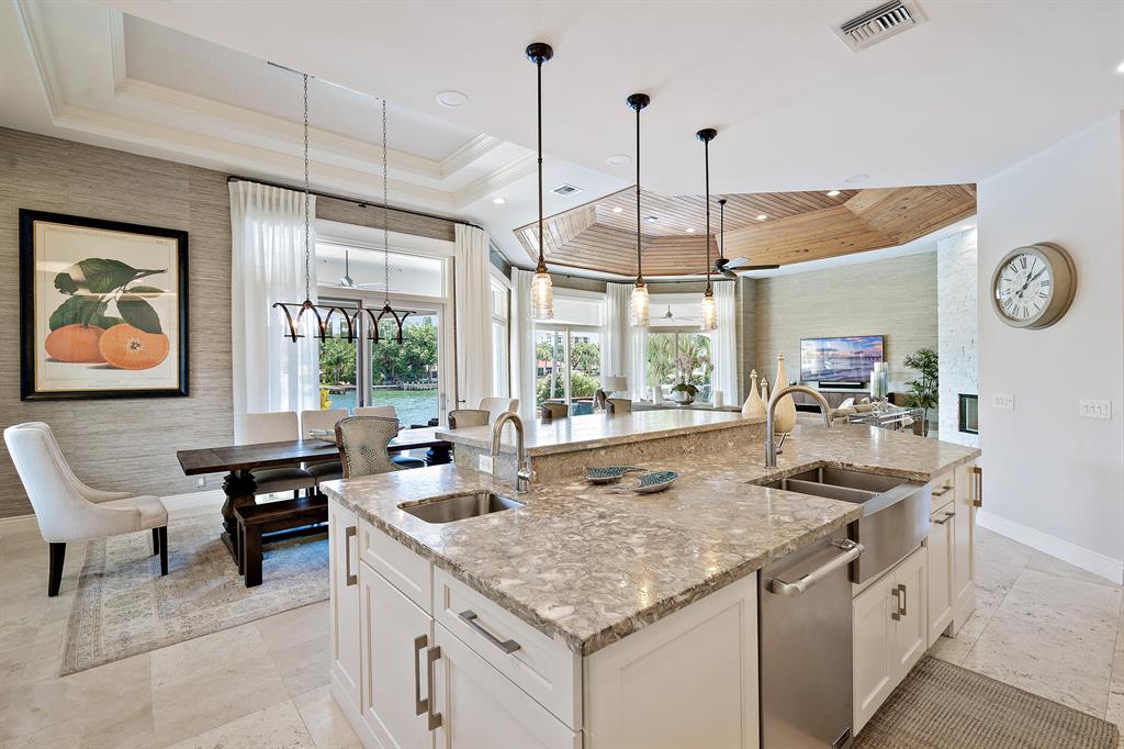 HARBOUR POINT MARINA - Residential