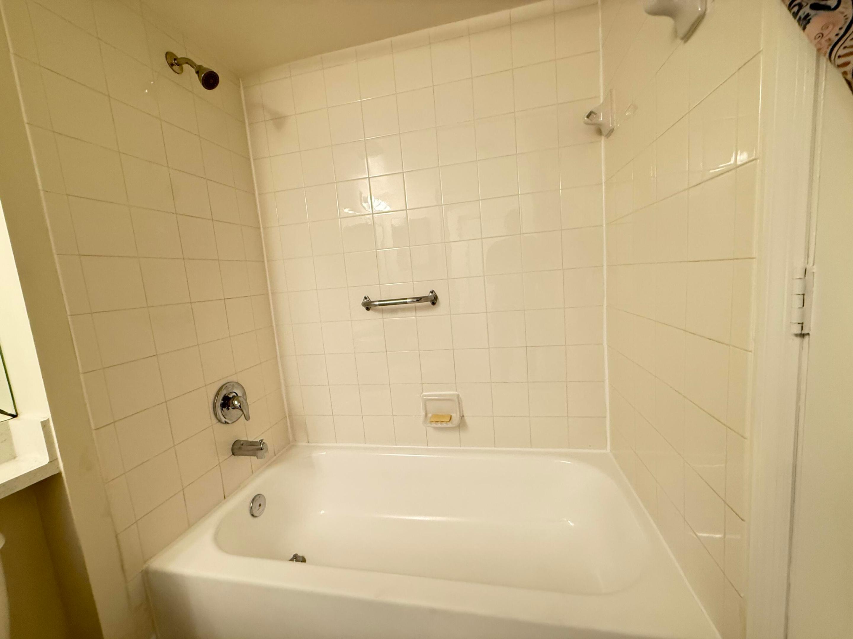 LIGHTHOUSE COVE AT TEQUESTA CONDOMINIUM - Residential Lease