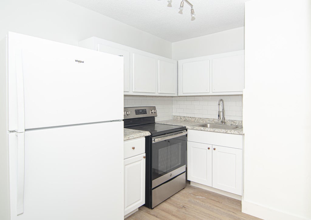 Photo of 16011611 SW 11th Court, Fort Lauderdale, FL 33312 (MLS # B26013081)