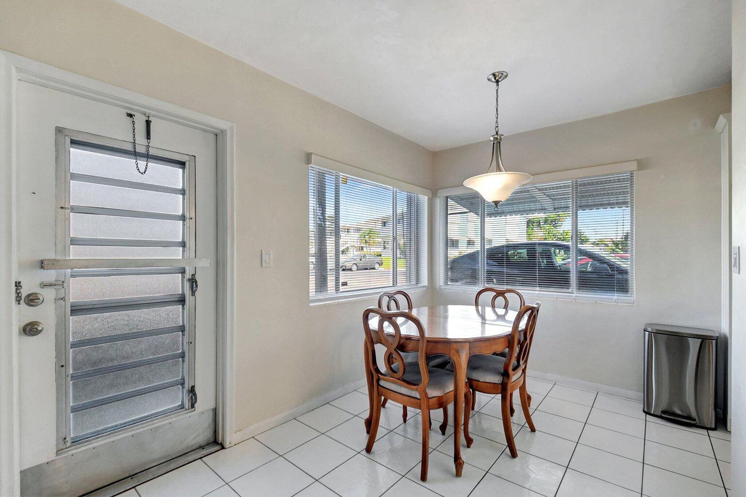 2304 Lake Osborne Drive #10