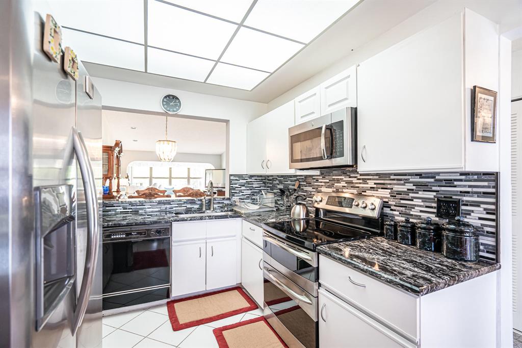 BOCA DELRAY GOLF & COUNTRY CLUB - Residential