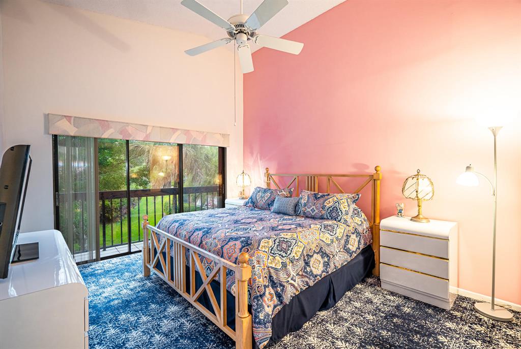 BOCA DELRAY GOLF & COUNTRY CLUB - Residential