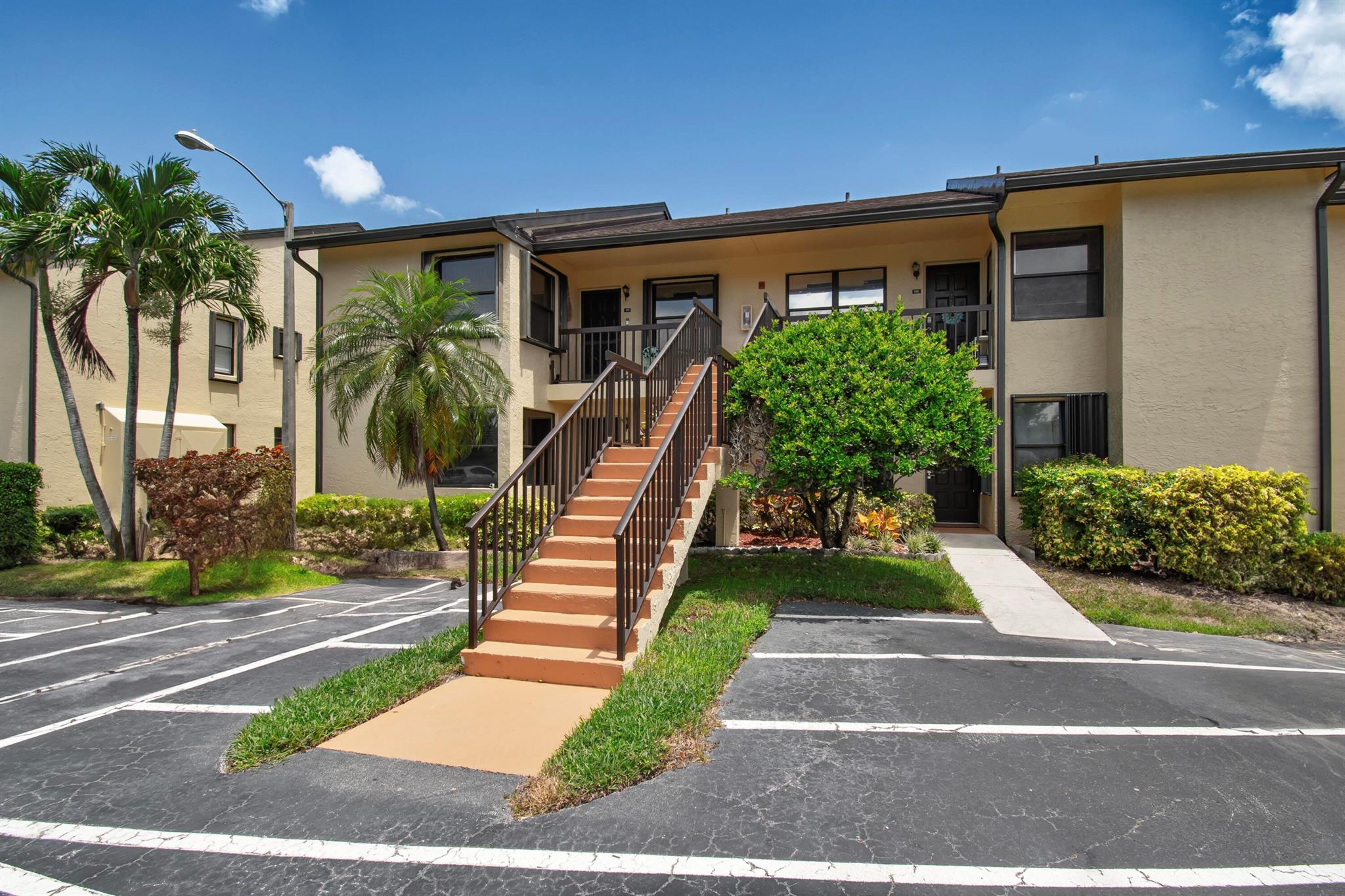 Updated 2 bed 2 bath plus bonus Florida room with closet . Private enclosed patio with scenic views of golf and canal. The roof has just been replaced, The bedroom floors are brand new and and the bath room's spa like renovation is just completed. The washer dryer and the fridge have recently been replaced. The HOA includes all exterior maintenance, water, cable tv, newly renovated club house with pool, hot tub, tennis courts, pickle ball and lots more!