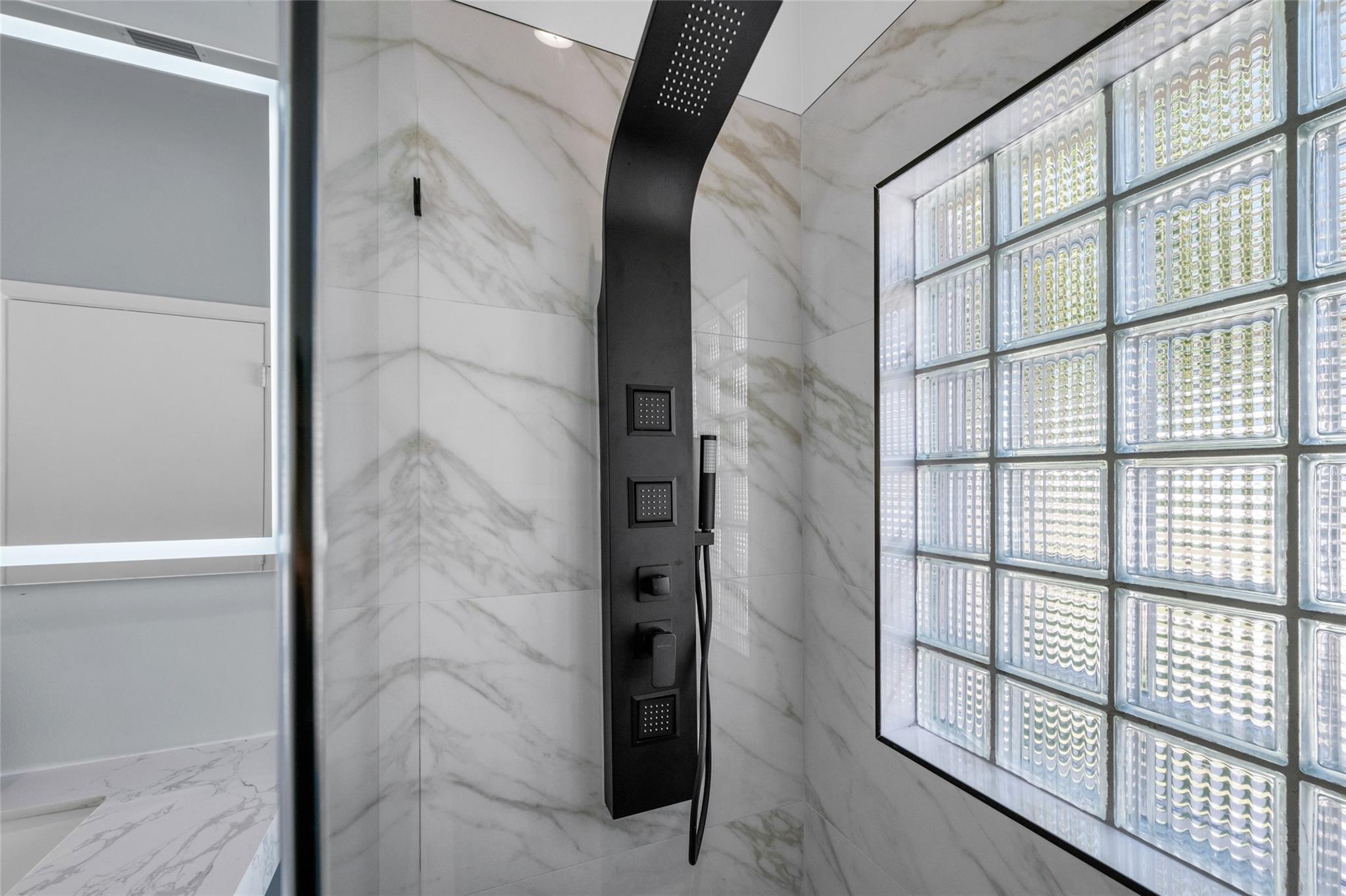 THE MEADOWS - Residential Lease