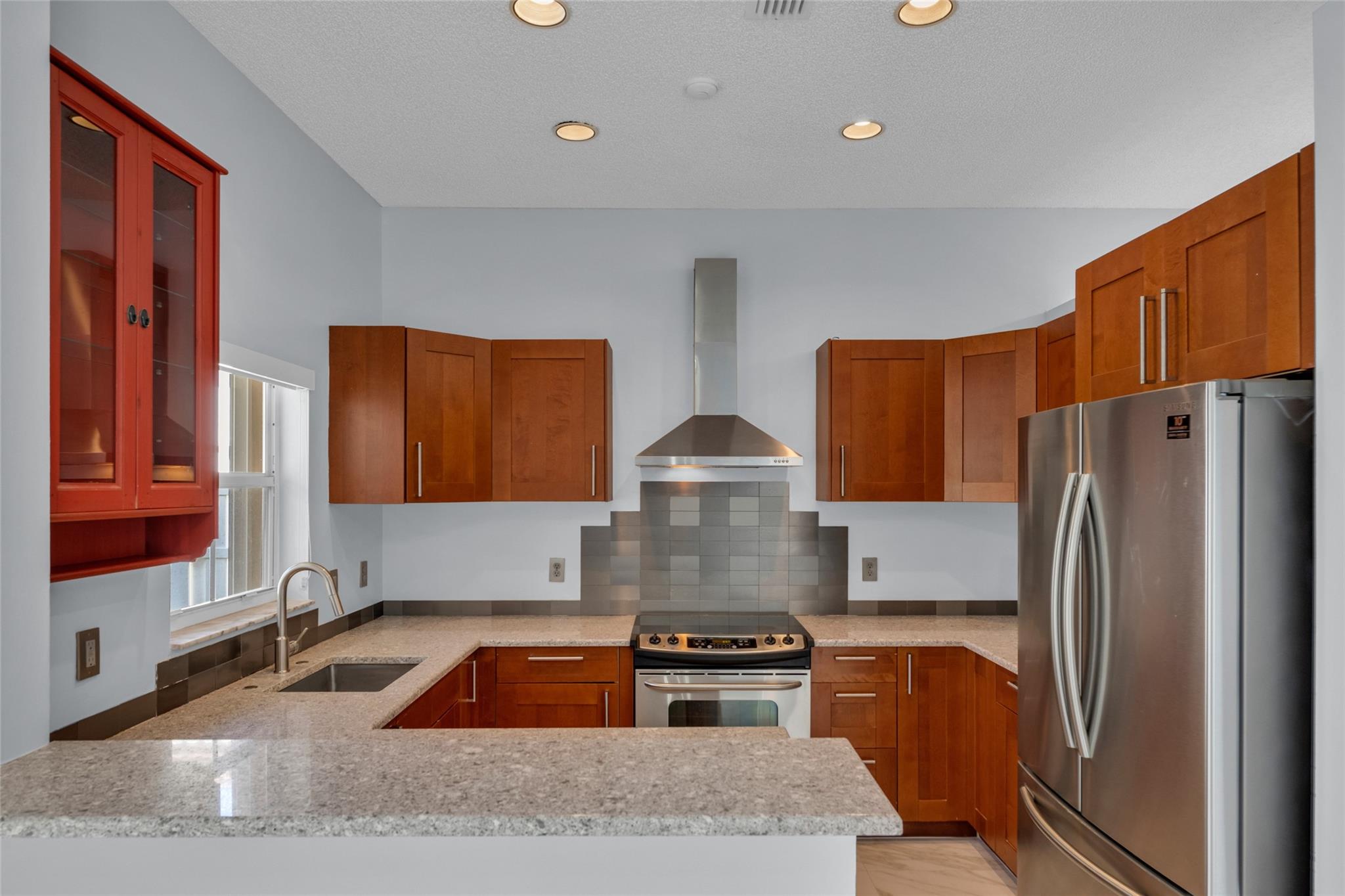 THE MEADOWS - Residential Lease