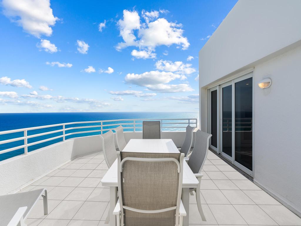 CLARENDON CONDO - Residential