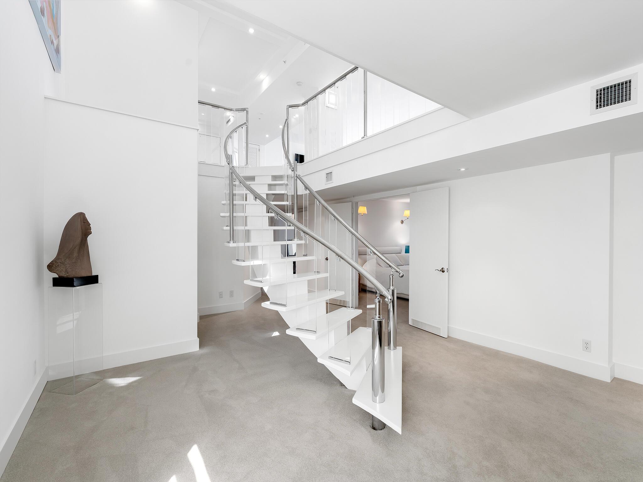 CLARENDON CONDO - Residential