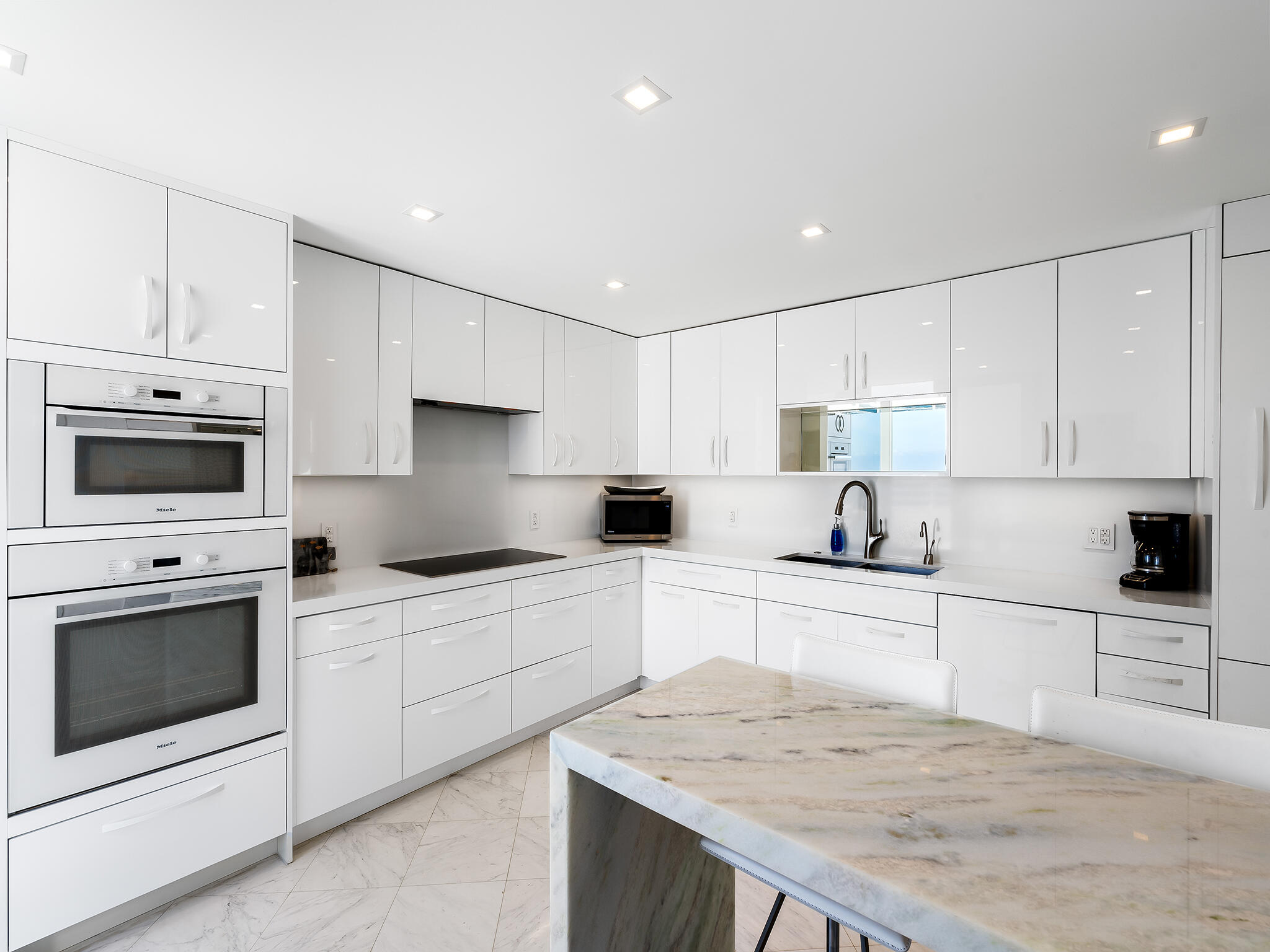 CLARENDON CONDO - Residential