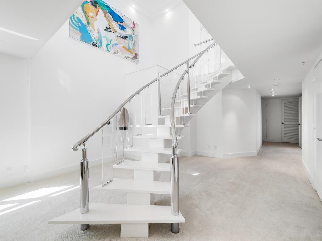 CLARENDON CONDO - Residential