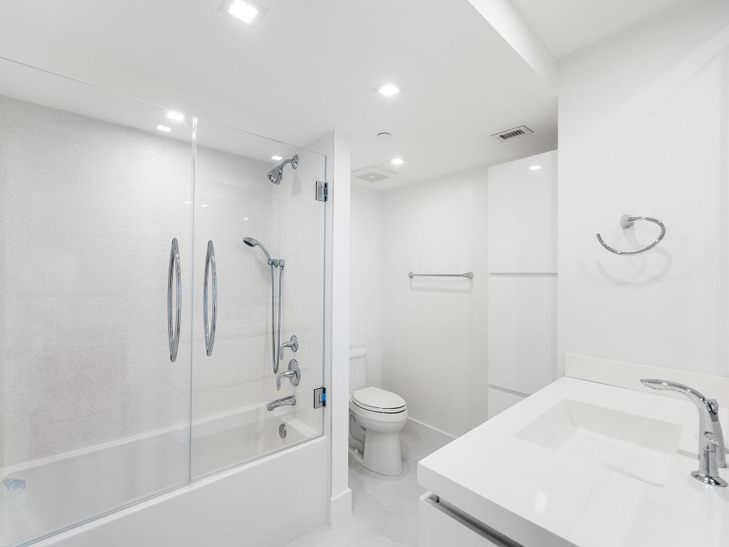 CLARENDON CONDO - Residential